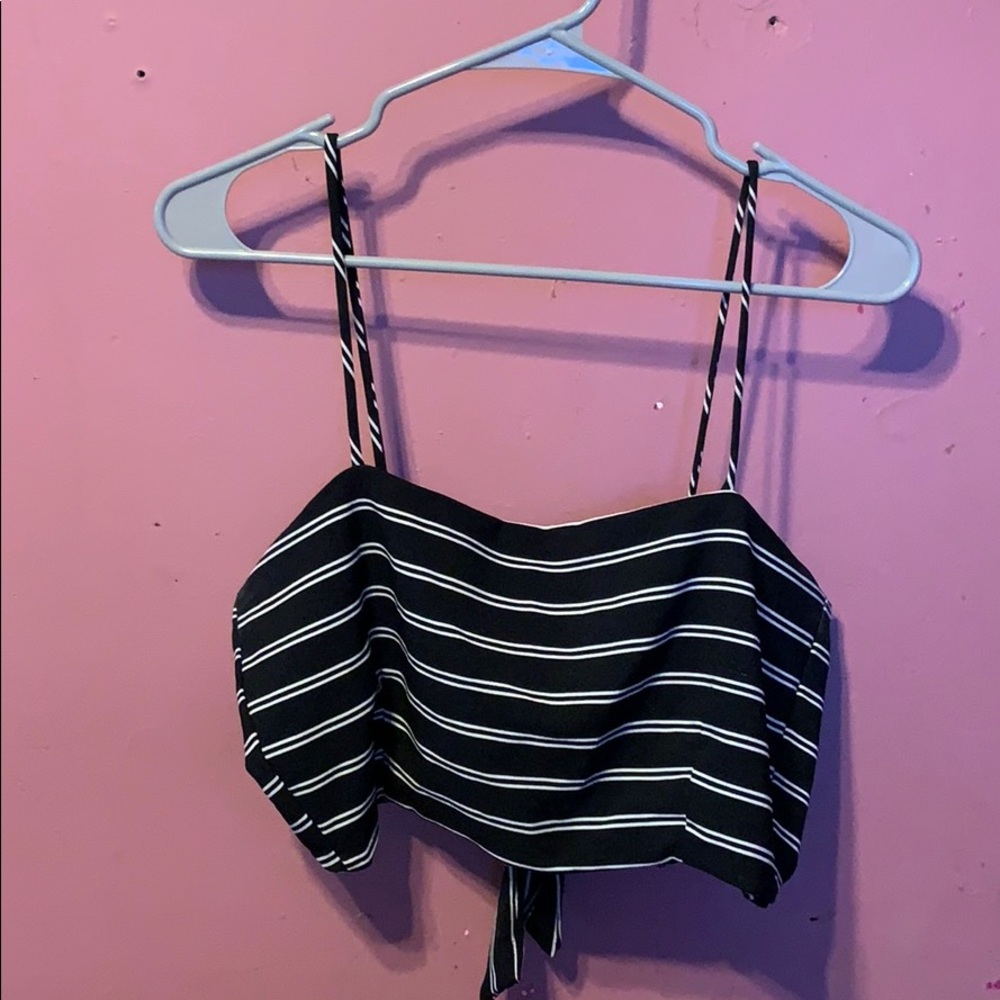 Tie back cropped top